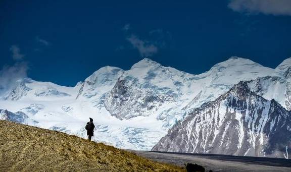 西藏旅游：冬天来西藏，竟然能看到这种画面4