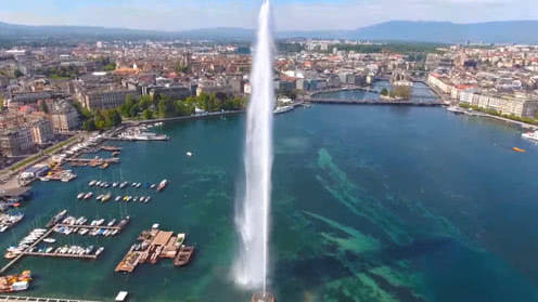 世界上最大的喷泉，一次喷水量约7吨，水柱最高能喷达高空150米处3