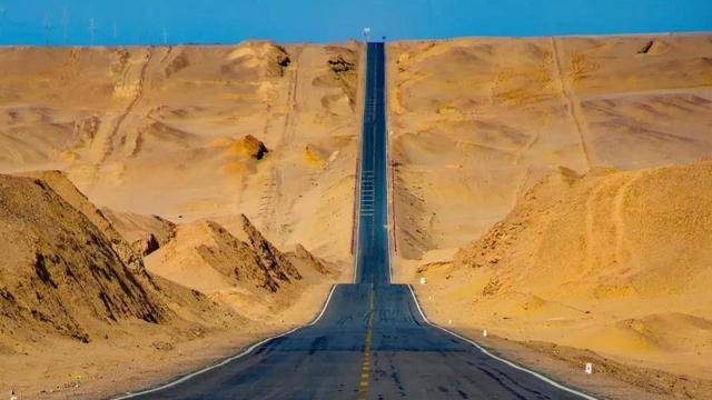 中国一处极像月球的地方，这里的自然环境非常荒凉，孤独而又神秘1