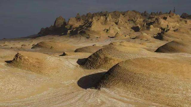 中国一处极像月球的地方，这里的自然环境非常荒凉，孤独而又神秘2