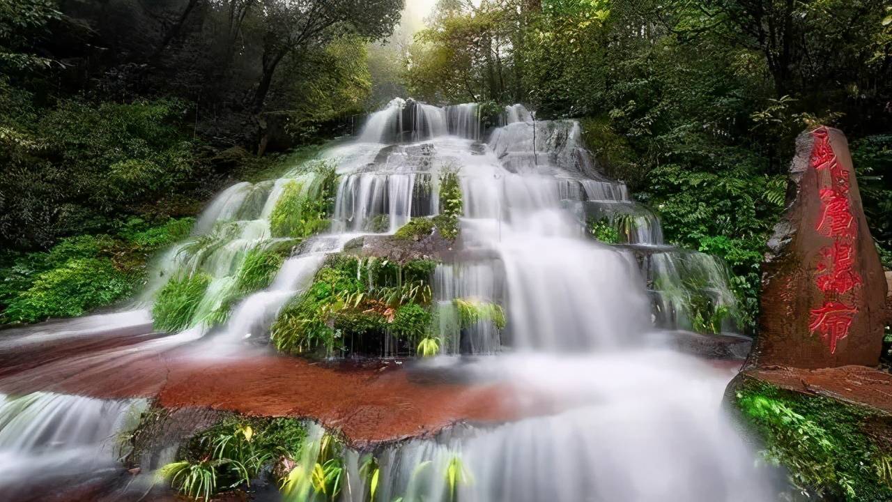 四川常被忽略的景区,由两条v字峡谷构成,景点多以女娲为题7