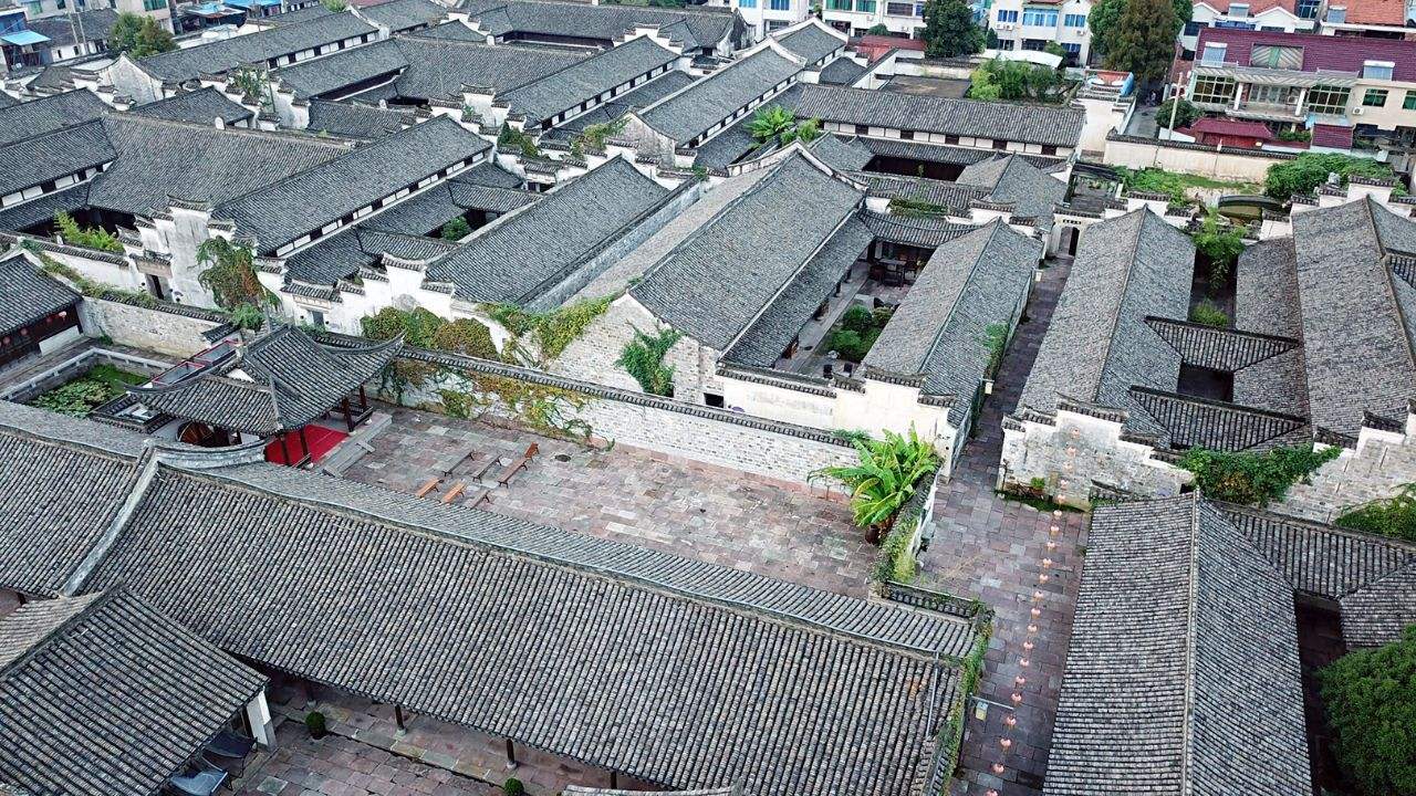 浙江低调古村,坐拥国内最大明清古建筑群,被誉为“甬商之源”2