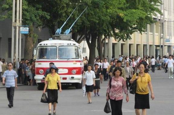 走进朝鲜：中国游客眼中的朝鲜妇女形象3