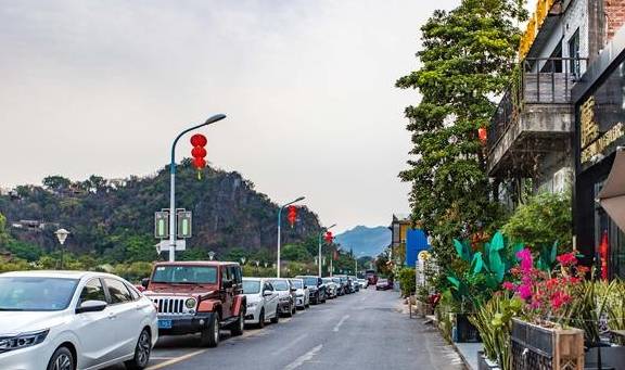 距离肇庆七星湖步行10分钟,便可到这条文艺小路,年轻人的最爱1