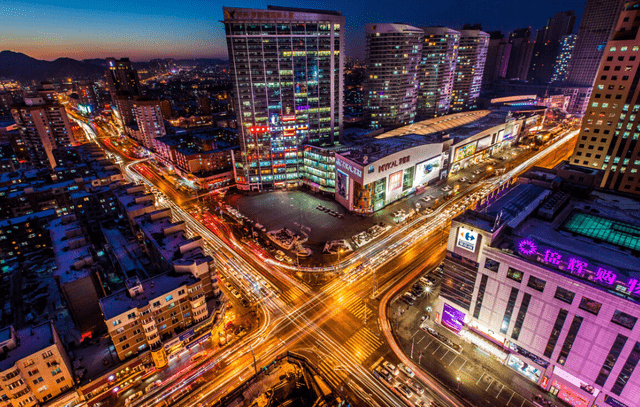 辽宁有个商场，曾是当地市民欢迎，如今却因为租金问题，冷冷清清1