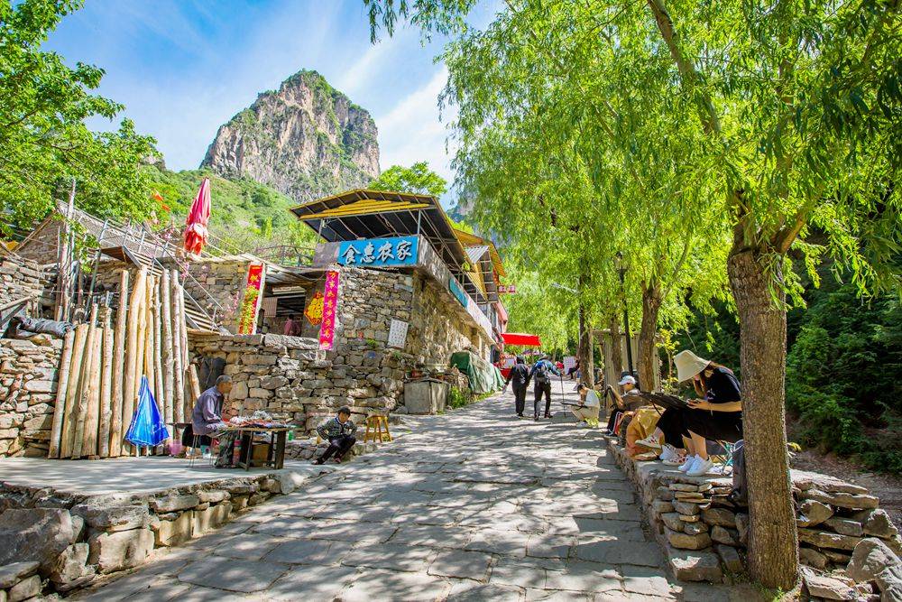 河南坐落在景区里的4座村落，出门便是风景，正是踏青的好去处2