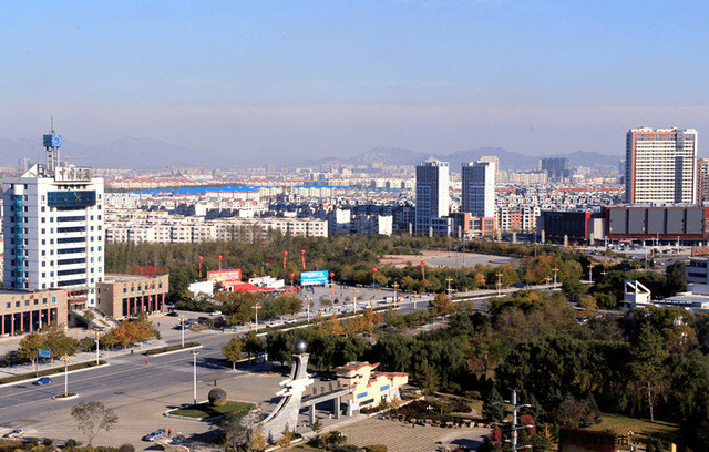 辽宁有个“低调”的城市,风景优美不亚于青岛,但却很受有人光顾4