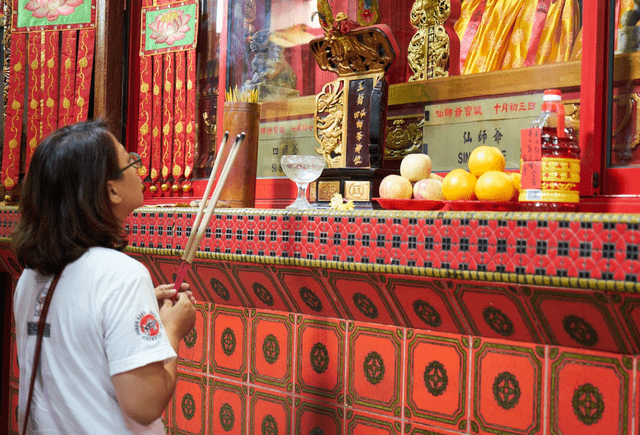 去寺庙烧香拜佛，一定要注意这几个地方，大部分人到现在还不懂2