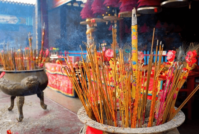 去寺庙烧香拜佛，一定要注意这几个地方，大部分人到现在还不懂3