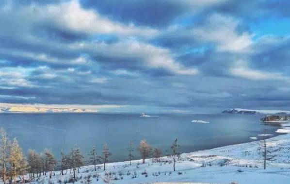 1600吨黄金沉入贝加尔湖,为何没人打捞?当地人:怕有钱没命花2