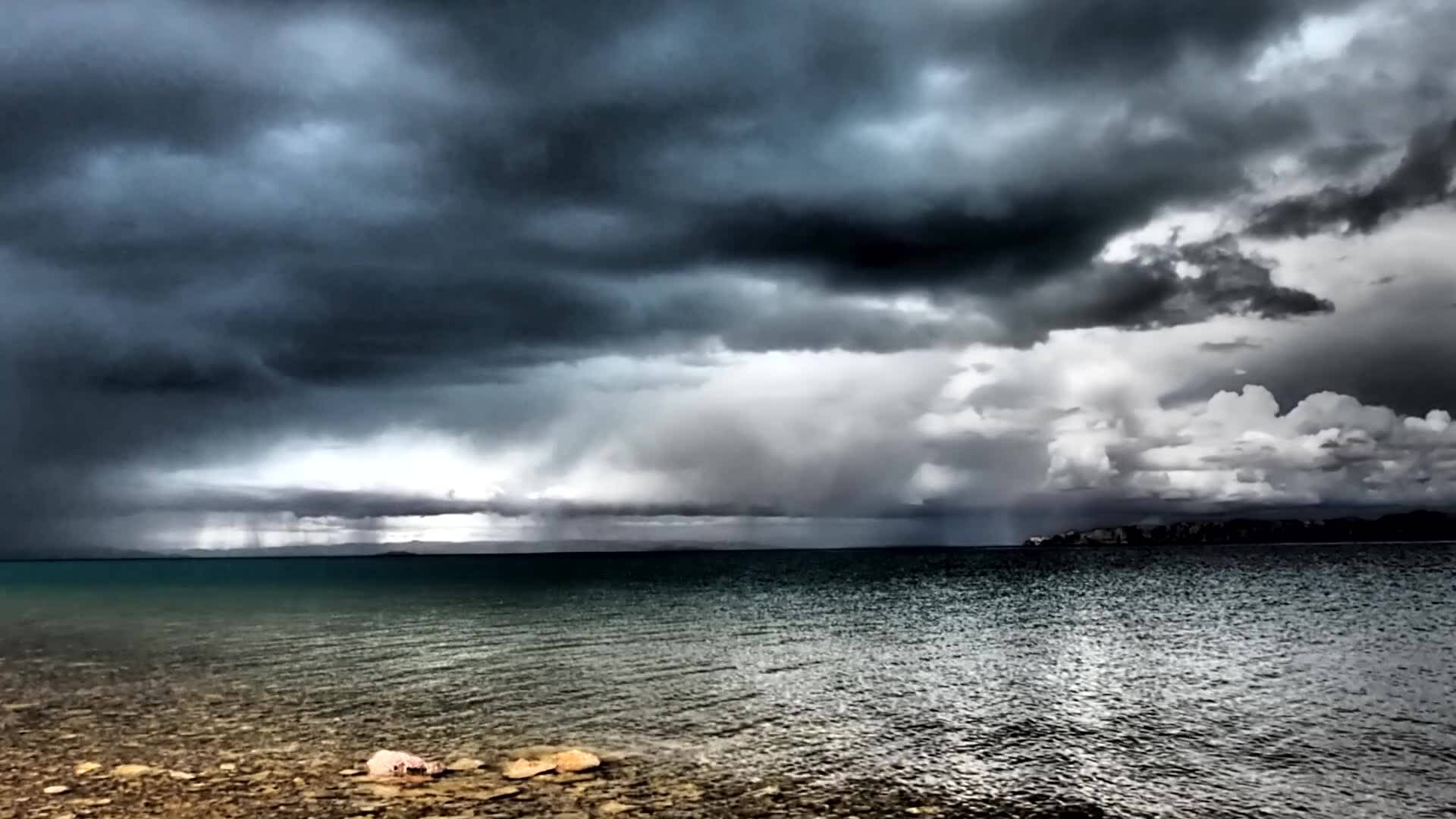 青海湖面积连续20年扩大,每年增加6个西湖,能否突破高山流入黄河?6