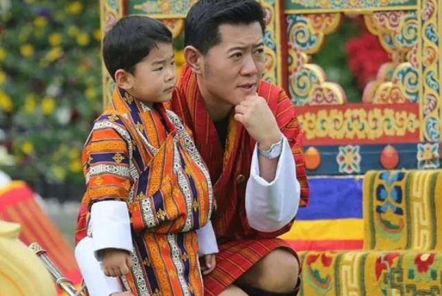 离中国只有45公里,却不和中国建交,当地人幸福指数“爆棚”5