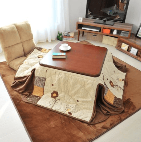 到了冬天日本像东北一样冷,他们又没有炕,是靠什么取暖的呢?2