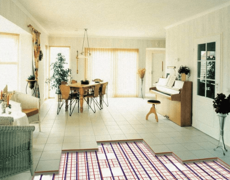 到了冬天日本像东北一样冷,他们又没有炕,是靠什么取暖的呢?4