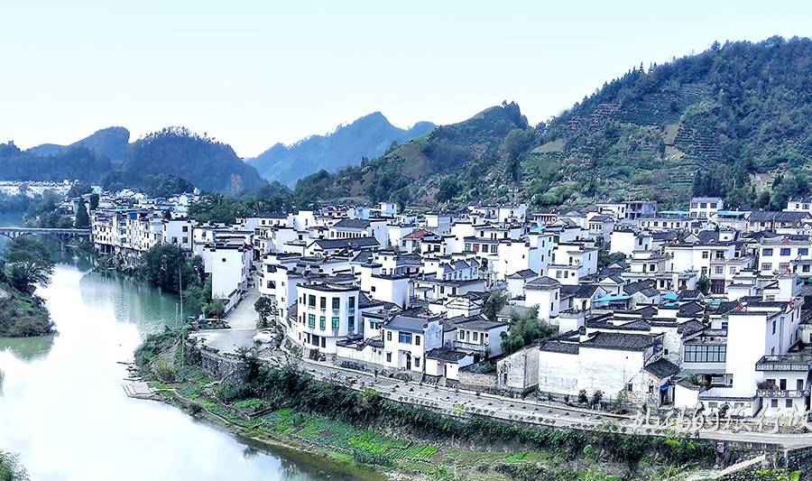 安徽这个古村 被誉为“歙南第一村” 罕见清代牌坊全国独此一处!1