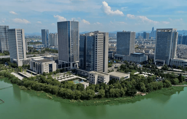 浙江有个“阔气”的旅游城市,境内风景优美,很多景区还不要门票2