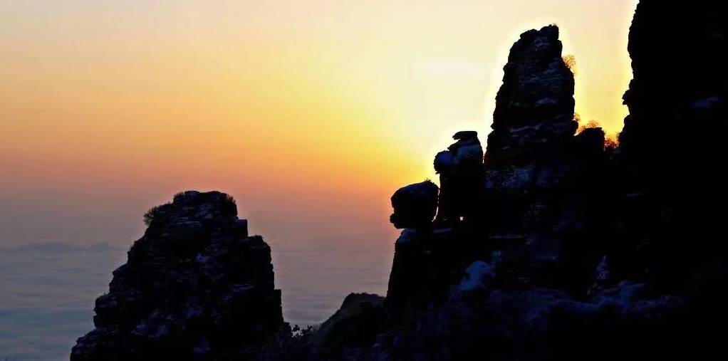 冰挂、雾淞、云海！白石山雪后惊现绝世美景6