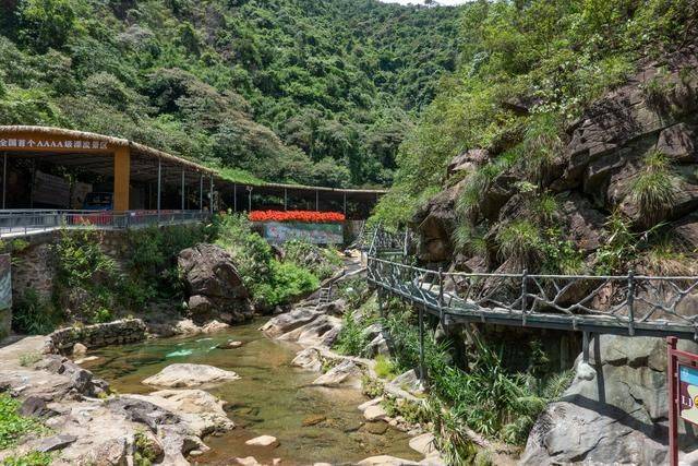 感受刺激就来这漂流吧,清远市区的漂流圣地,别告诉我你还没来13