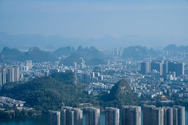 拍照好去处:柳州高空美景尽收眼底,来地王大厦便可欣赏18