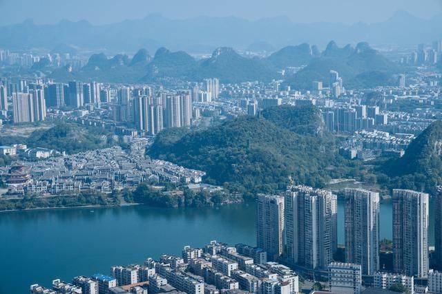 拍照好去处:柳州高空美景尽收眼底,来地王大厦便可欣赏19