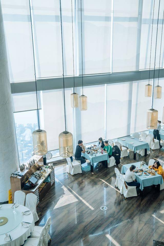 拍照好去处:柳州高空美景尽收眼底,来地王大厦便可欣赏26