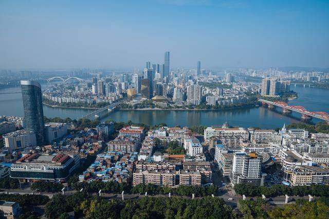 马鞍山，俯瞰城市美景，柳州约会最佳去处1