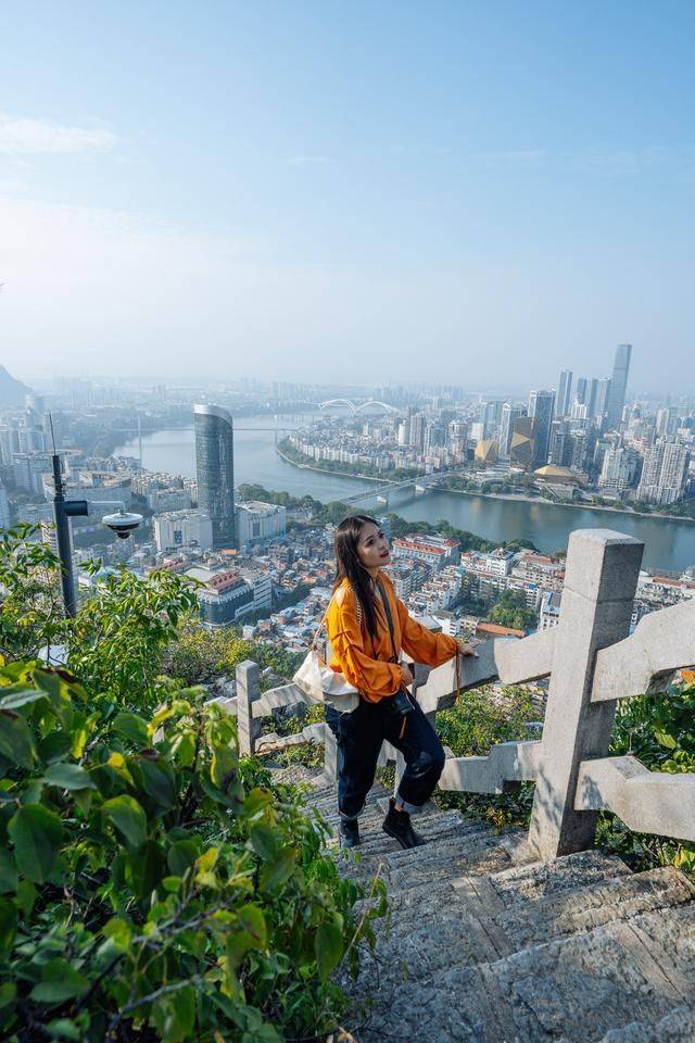 马鞍山，俯瞰城市美景，柳州约会最佳去处8