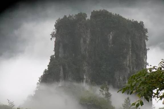 悬崖峭壁大峡谷,不用出国,中国美丽的12个大峡谷3