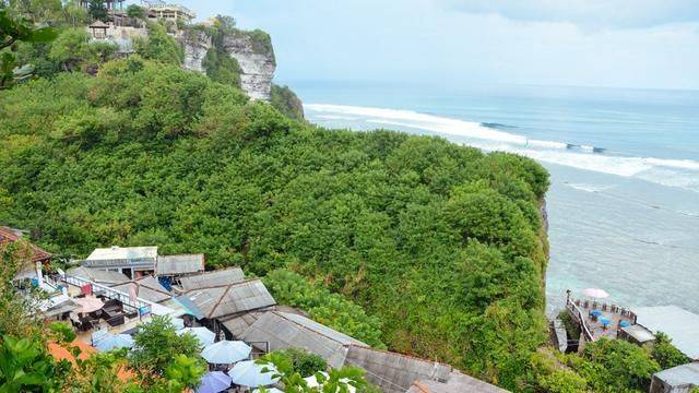 日韩游客最爱海景,这个地方成为婚礼圣地,空气中溢满“荷尔蒙”5