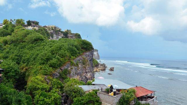 日韩游客最爱海景,这个地方成为婚礼圣地,空气中溢满“荷尔蒙”9