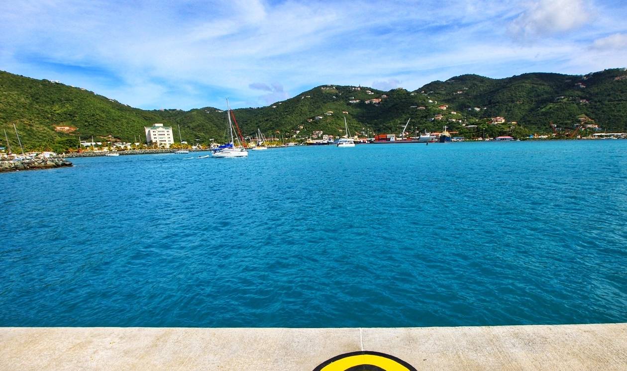 原创 加勒比避税天堂英属维京:曾只欢迎亿万富豪,风景超美城却如小镇2