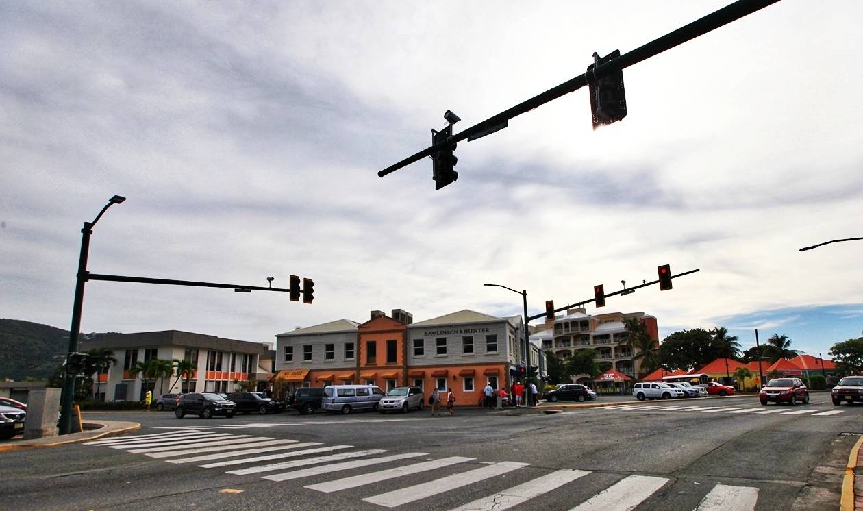 原创 加勒比避税天堂英属维京:曾只欢迎亿万富豪,风景超美城却如小镇11