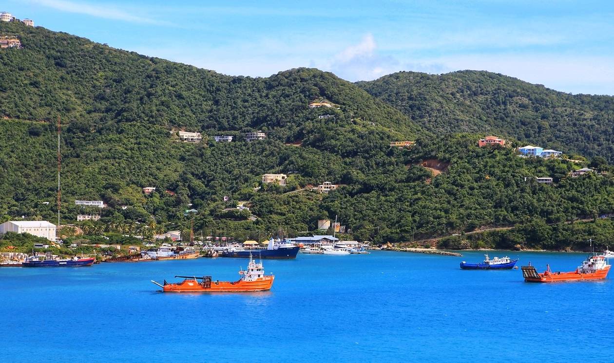 原创 加勒比避税天堂英属维京:曾只欢迎亿万富豪,风景超美城却如小镇10