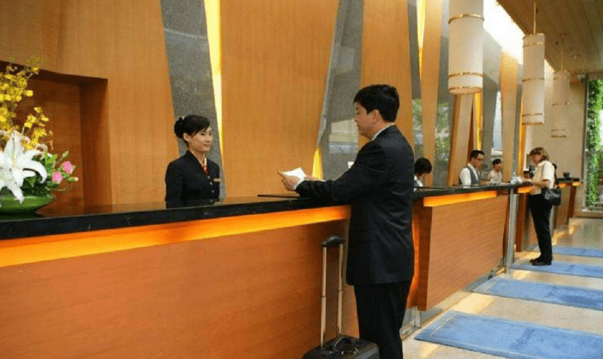 原创 酒店办理入住时,跟前台小妹说3个“暗语”,你的待遇绝对不一样5