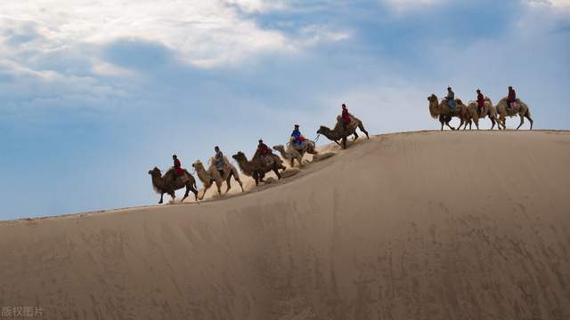 游徙乌兰布统,八百里瀚海的奇迹1