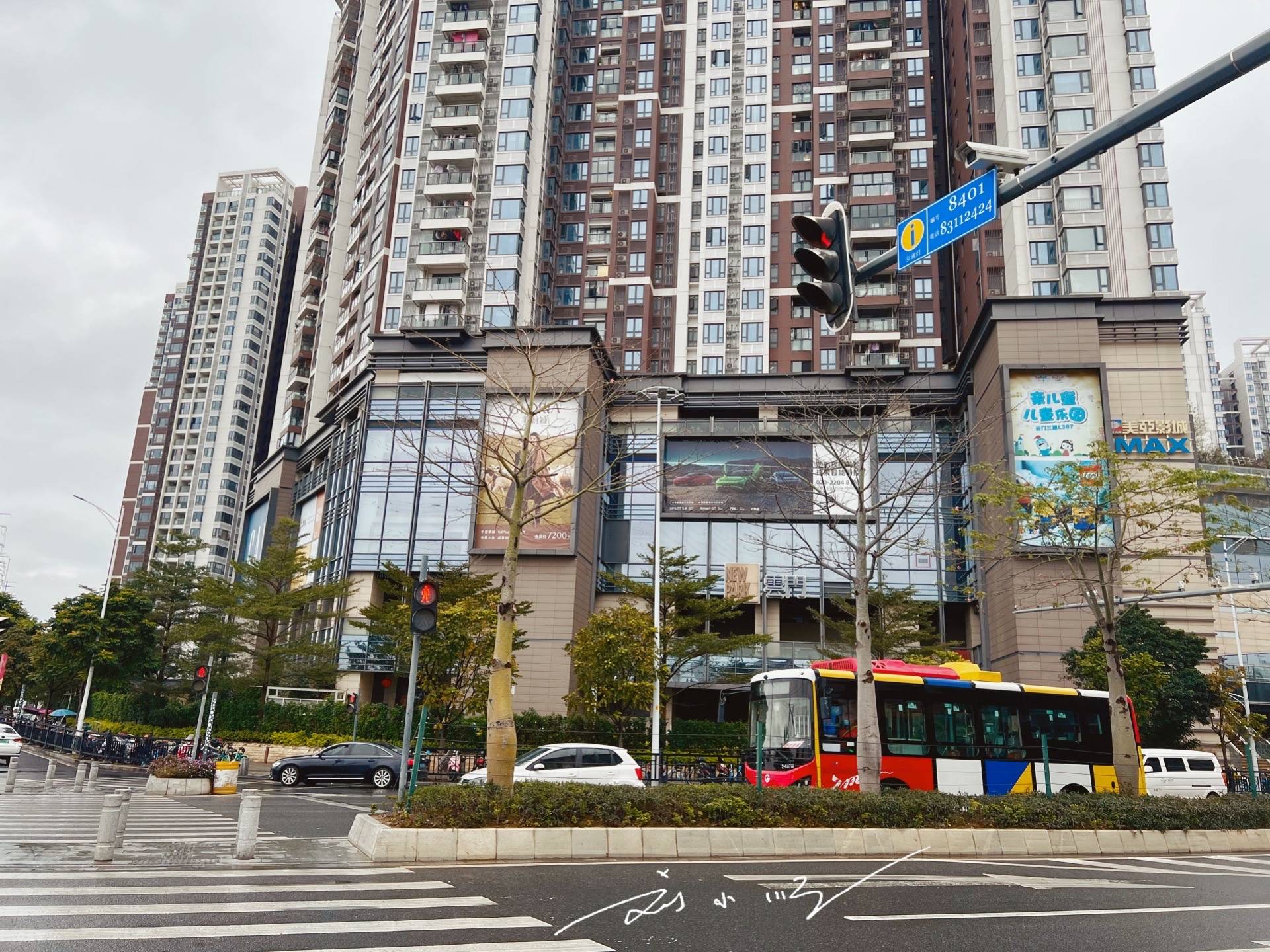 原创 实拍广州市白云区“云门”商场,靠近嘉禾望岗地铁站,人气却一般11