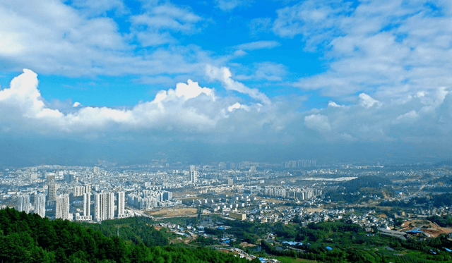 原创 云南一“不起眼”的城市,人口只有200多万,却是茶文化起源地5