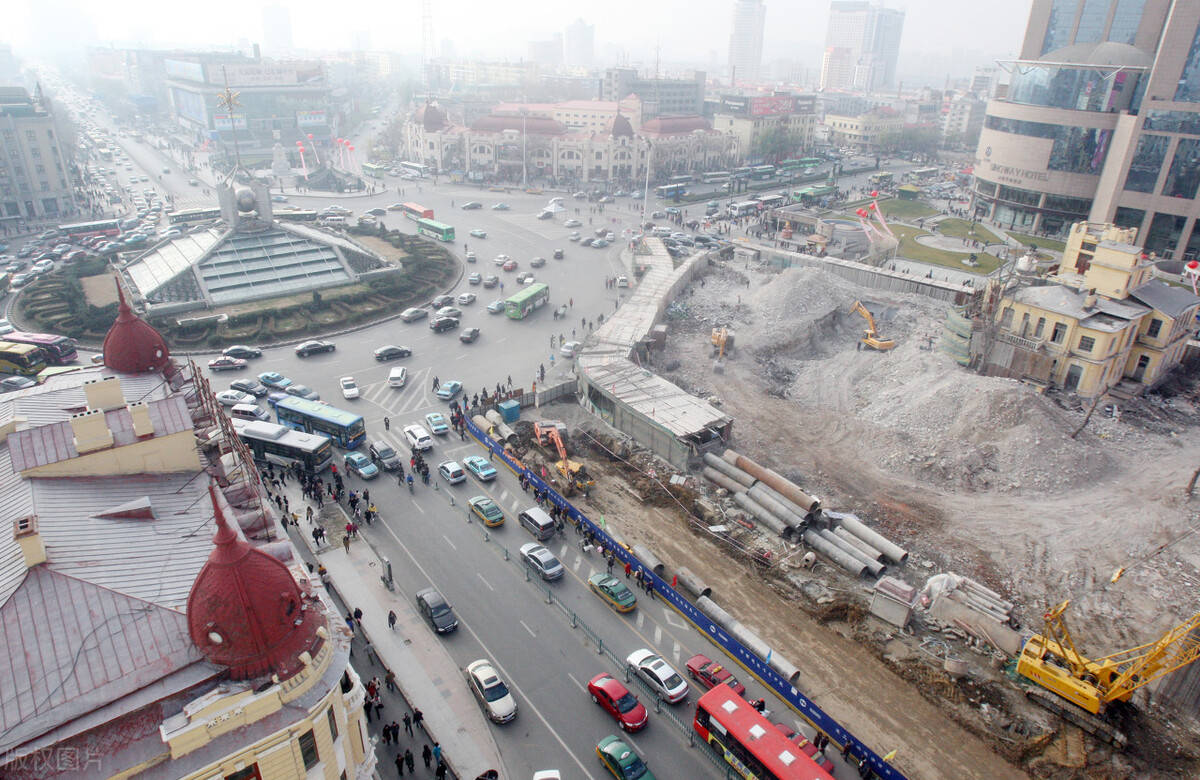 原创 挖地铁隧道时,遇到楼房地基时都是如何处理的?佩服工程师的智慧6