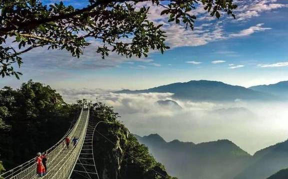 原创 新化——梅山文化的发祥地,晨曦弥漫、古桃花源芳香弥漫4