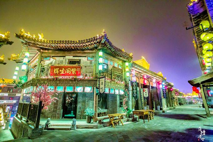 原创 为何我国三四线城市沉迷建设“古城小镇”?9