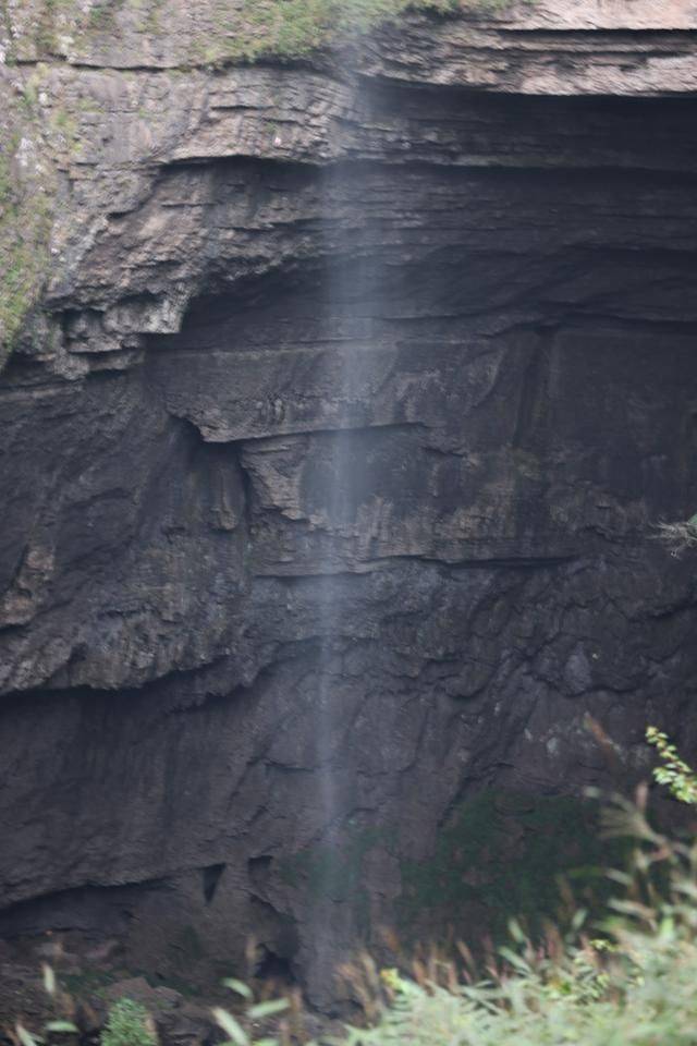 硝洞岩瀑布,乐山探险好去处,人少精美空气好7