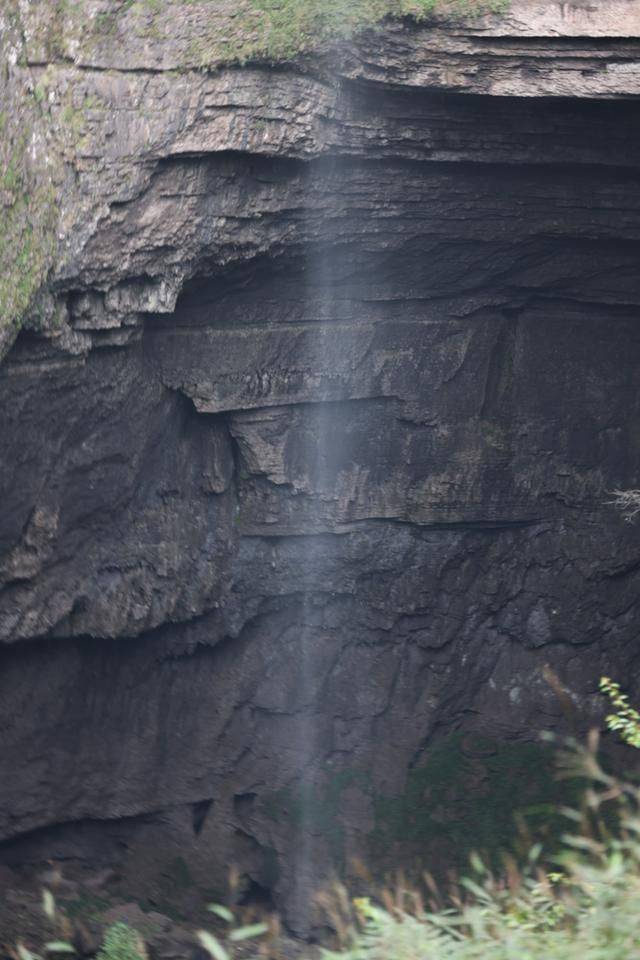 硝洞岩瀑布,乐山探险好去处,人少精美空气好8