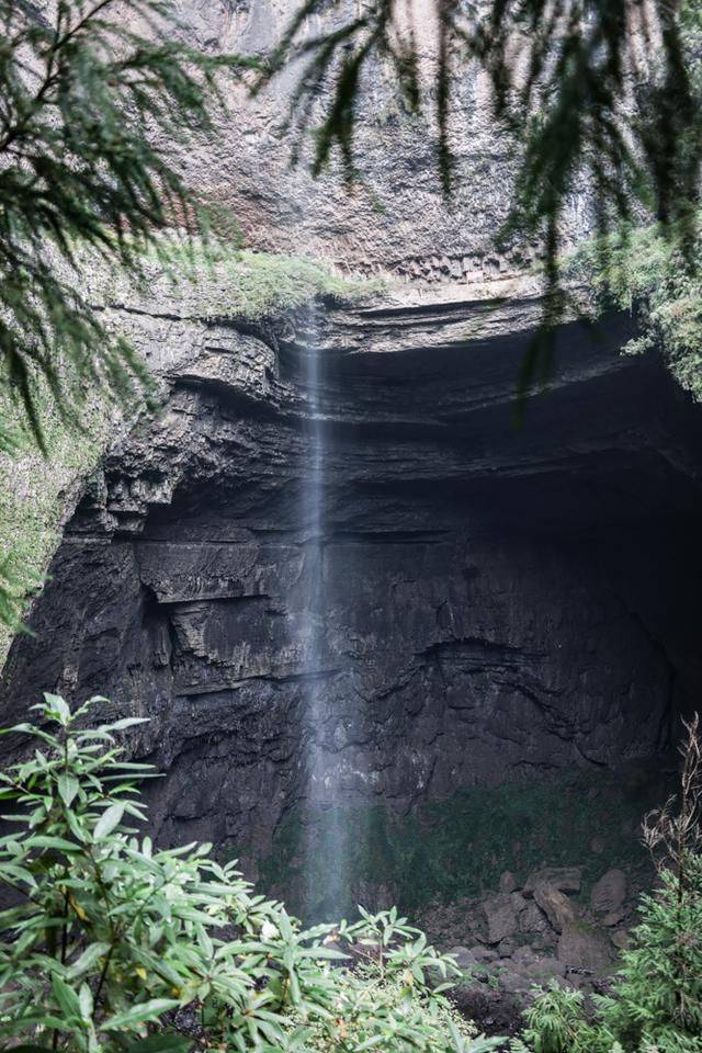 硝洞岩瀑布,乐山探险好去处,人少精美空气好16