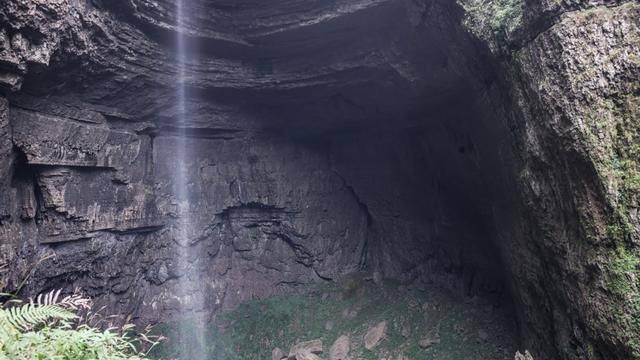 硝洞岩瀑布,乐山探险好去处,人少精美空气好18