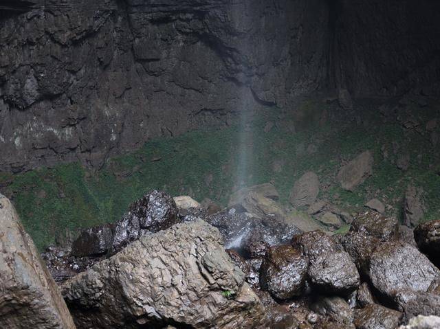 硝洞岩瀑布,乐山探险好去处,人少精美空气好25