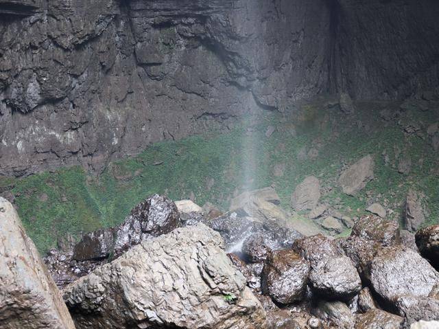 硝洞岩瀑布,乐山探险好去处,人少精美空气好26