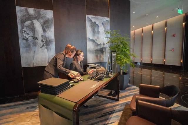 珠海网红的酒店，拉开窗帘就能看得见海，成为珠海旅游新地标1