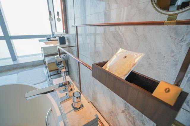 珠海网红的酒店，拉开窗帘就能看得见海，成为珠海旅游新地标6