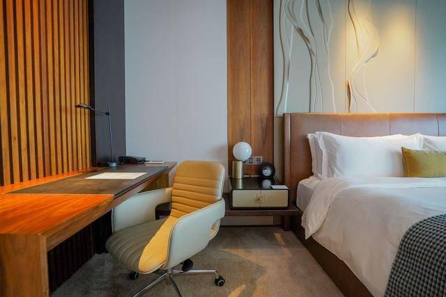 珠海网红的酒店，拉开窗帘就能看得见海，成为珠海旅游新地标11