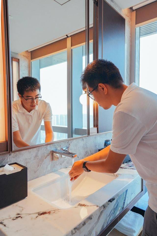 珠海网红的酒店，拉开窗帘就能看得见海，成为珠海旅游新地标21